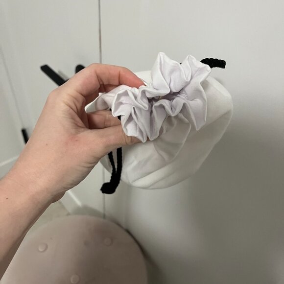 Chanel Beaute Drawstring Cosmetic Pouch - Picture 3 of 3